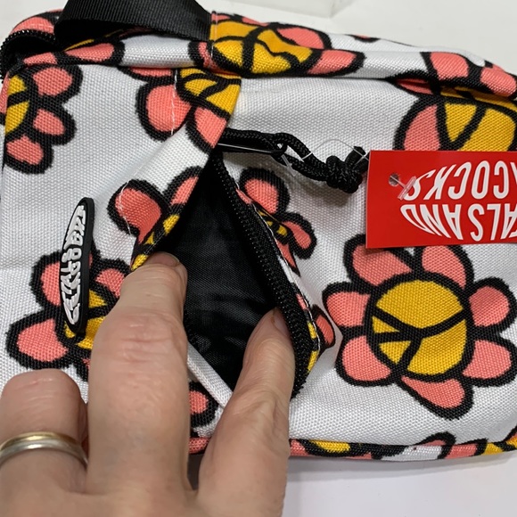White floral canvas crossbody - Picture 4 of 12